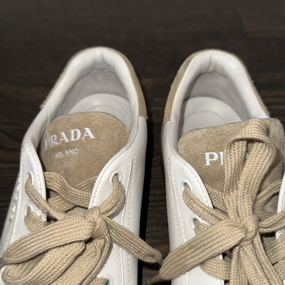 Prada Women’s Calzature Donna Sneaker-Size 39-Authentic-EUC - Picture 11 of 15